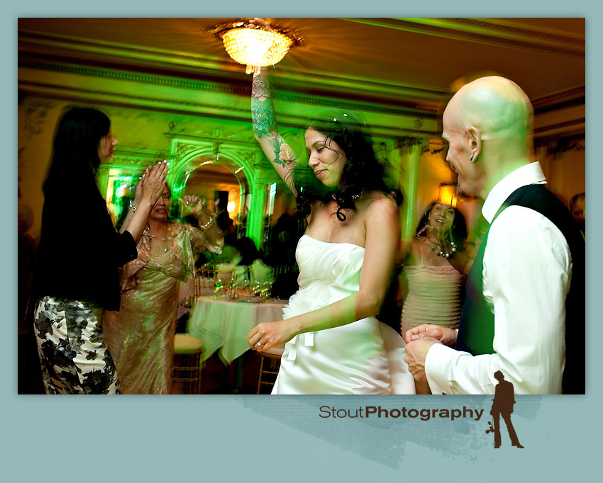 alicia-james-021-grand-island-mansion-sacramento-wedding-photographer-stout-photography