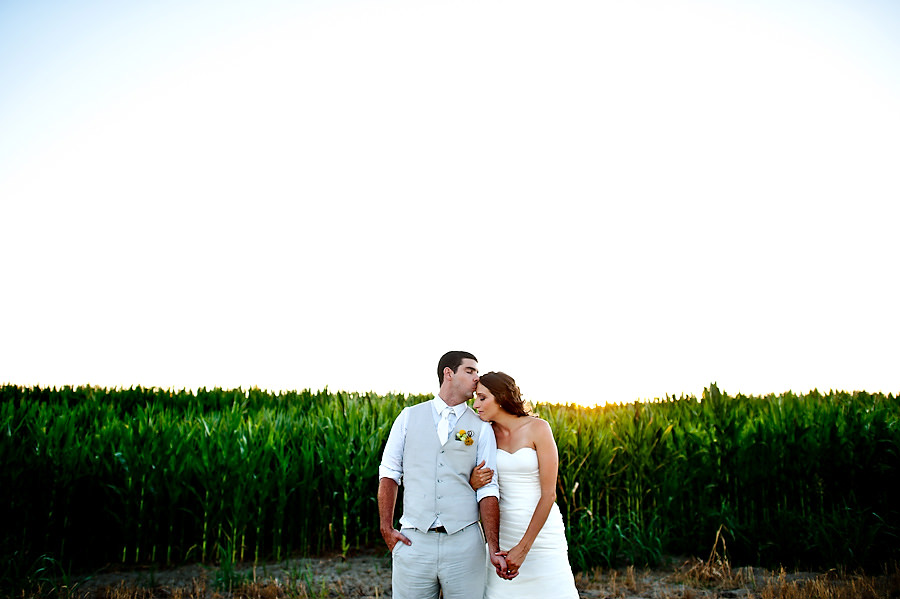 tami-sean-026-lavendar-farm-turlock-wedding-photographer-stout-photography