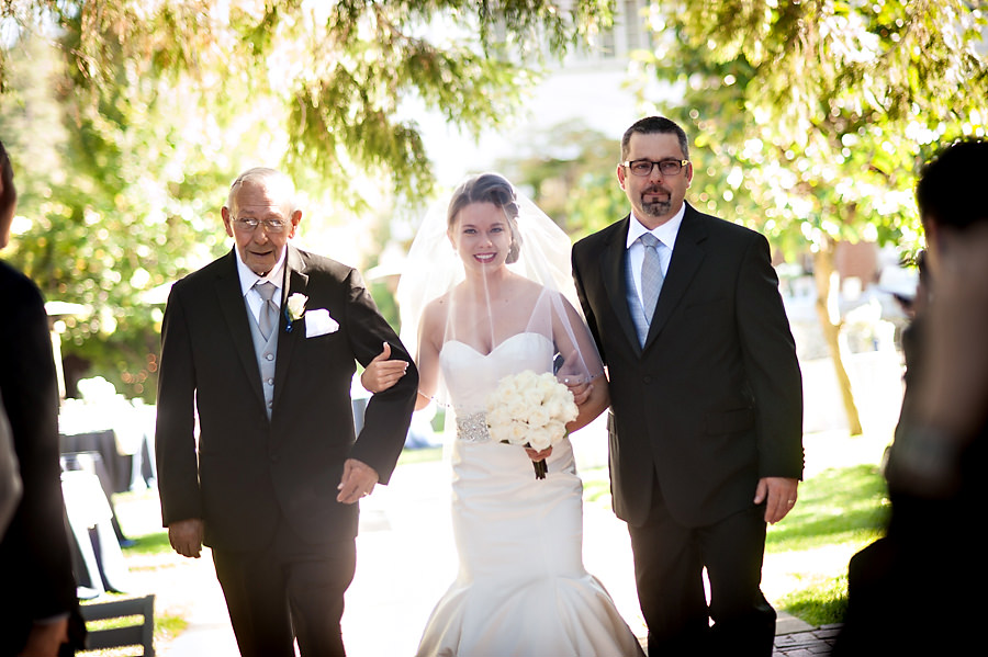 brie-mike-017-monte-verde-inn-foresthill-wedding-photographer-stout-photography