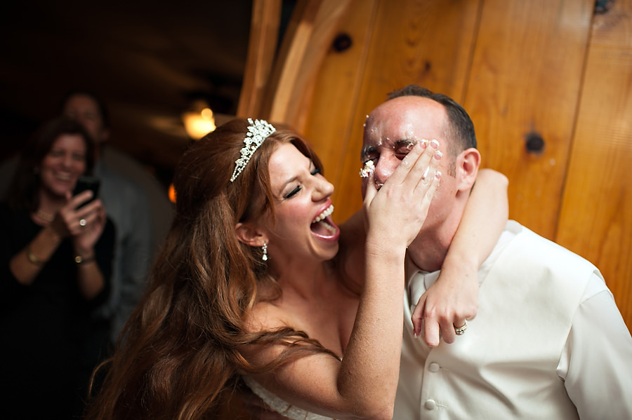 katie-donny-026-forest-house-lodge-foresthill-wedding-photographer-stout-photography