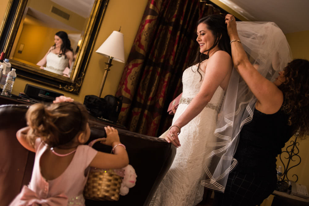 Alyse-Jason-3-White-Room-Jacksonville-Wedding-Photographer-Stout-Photography