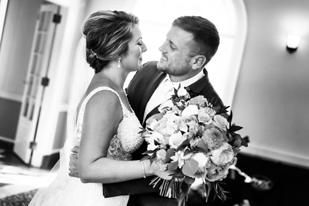 Lauren-Zack-35-Ribault-Club-Jacksonville-Wedding-Photographer-Stout-Studios