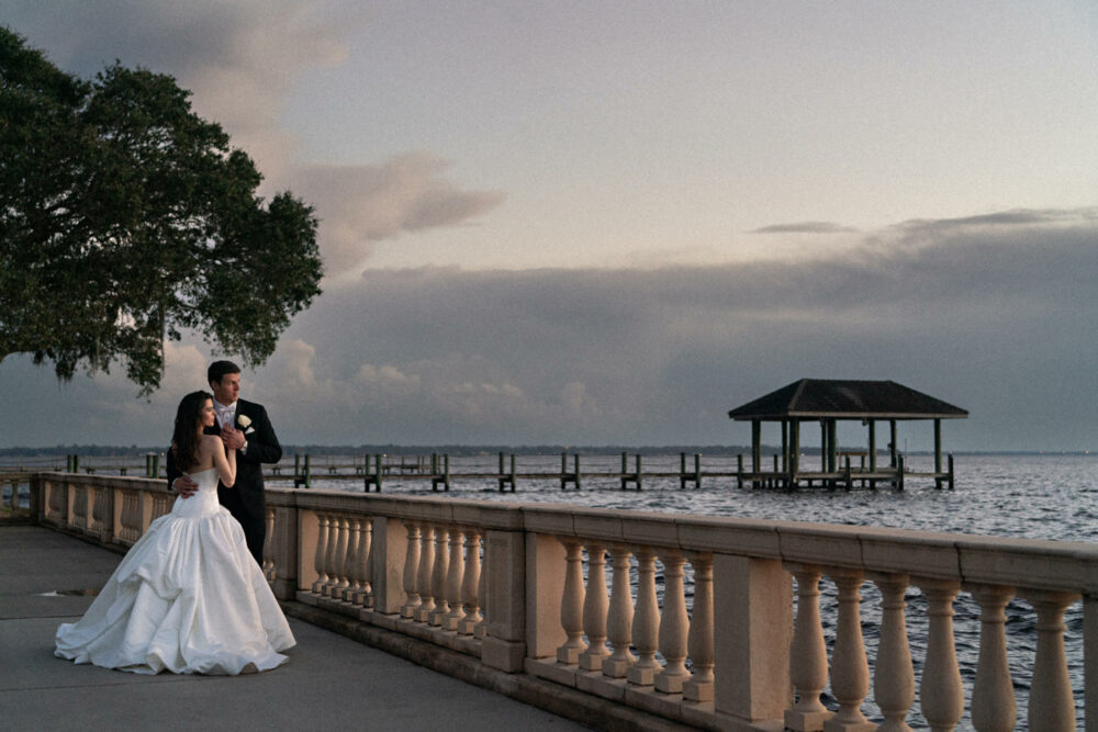 Ellizabeth-Adam-79-Epping-Forest-Yacht-Club-Jacksonville-Wedding-Engagement-Photographer-Stout-Studios